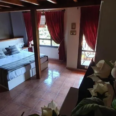 Guara Inluka Szálloda Las Almunias
