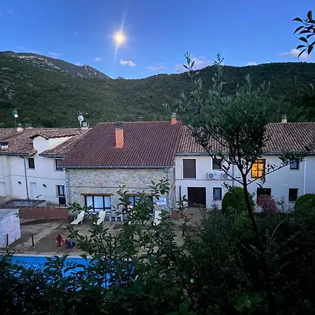 Guara Inluka Hotel *