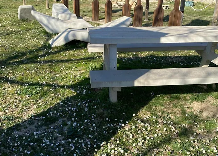 Guara Inluka Hotel *